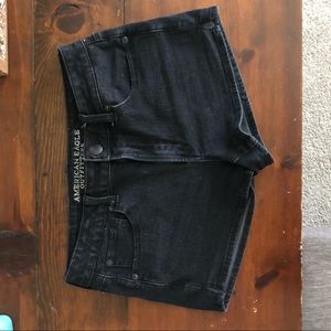 American Eagle black shorts